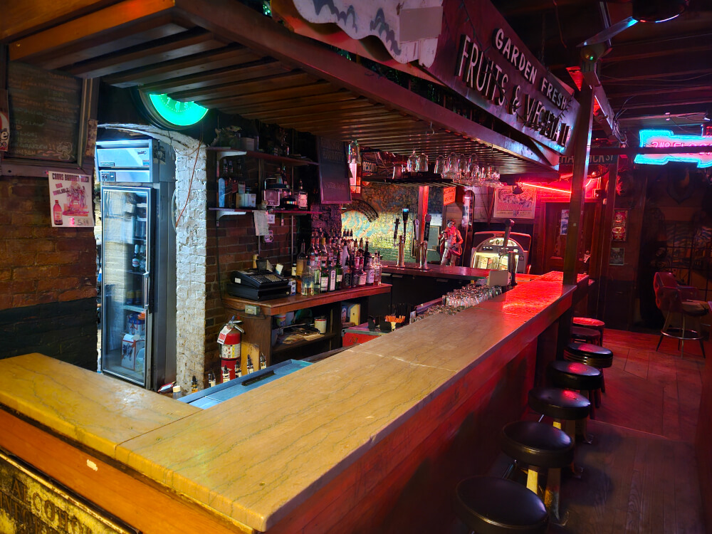 Side bar at Ralph's Diner